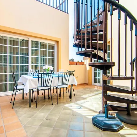 Luxury 3 Bedroom With Sea View Solarium Lägenhet