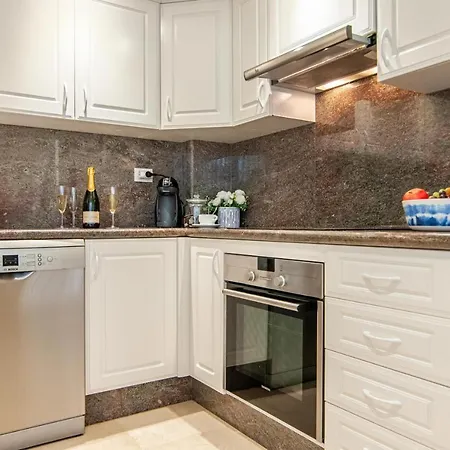 Luxury 3 Bedroom With Sea View Solarium