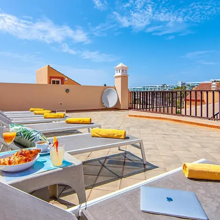 Luxury 3 Bedroom With Sea View Solarium Lägenhet *
