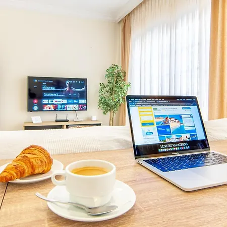Luxury 3 Bedroom With Sea View Solarium Apartment *