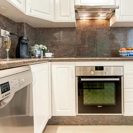 Luxury 3 Bedroom With Sea View Solarium Apartment *